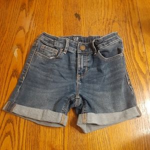 Gap jeans shorts size 8